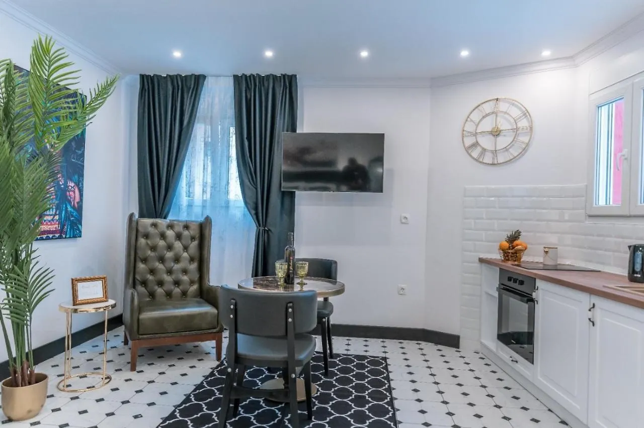 Apartment Art Split Center
